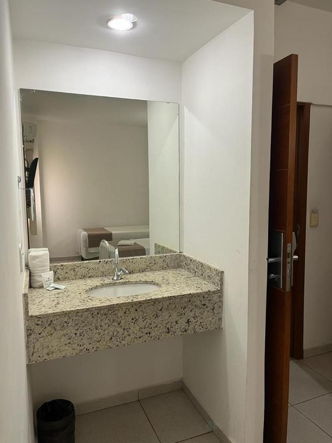 Larison Economy Hotel Porto Velho  Exterior photo