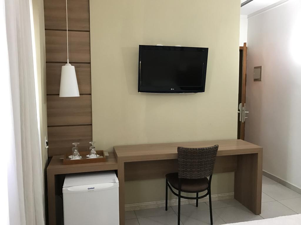 Larison Economy Hotel Porto Velho  Exterior photo